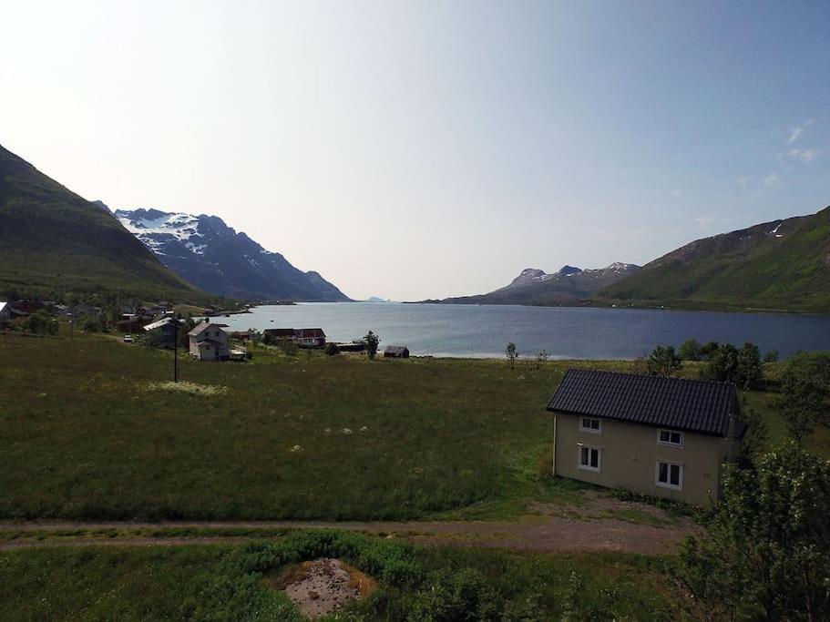 Charming House By The Sea, Lofoten! Laupstad エクステリア 写真