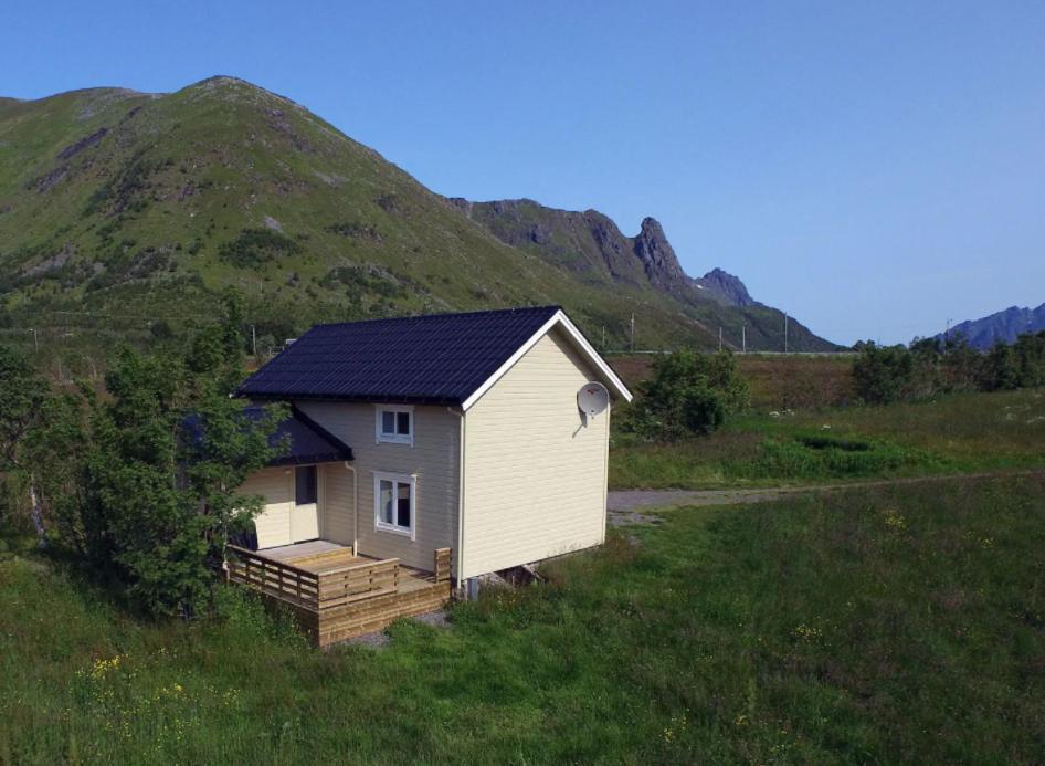 Charming House By The Sea, Lofoten! Laupstad エクステリア 写真